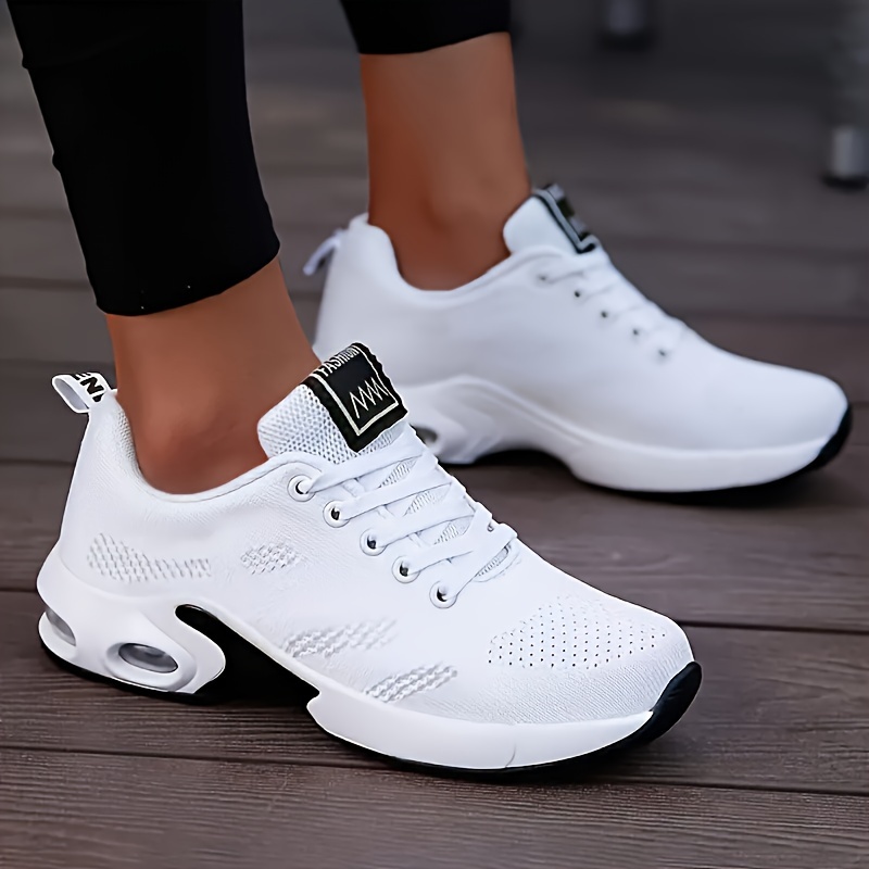 breathable sneakers trendy solid color mesh casual outdoor details 2